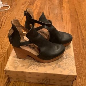 Free People Leather Black Cloges